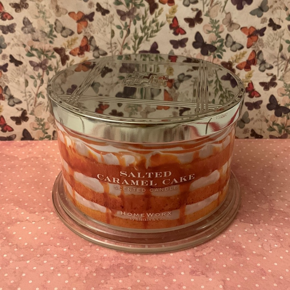 Homeworx slatkin and co salted caramel cake candle LAST ONE